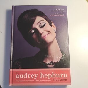 The Audrey Hepburn Treasures Book 